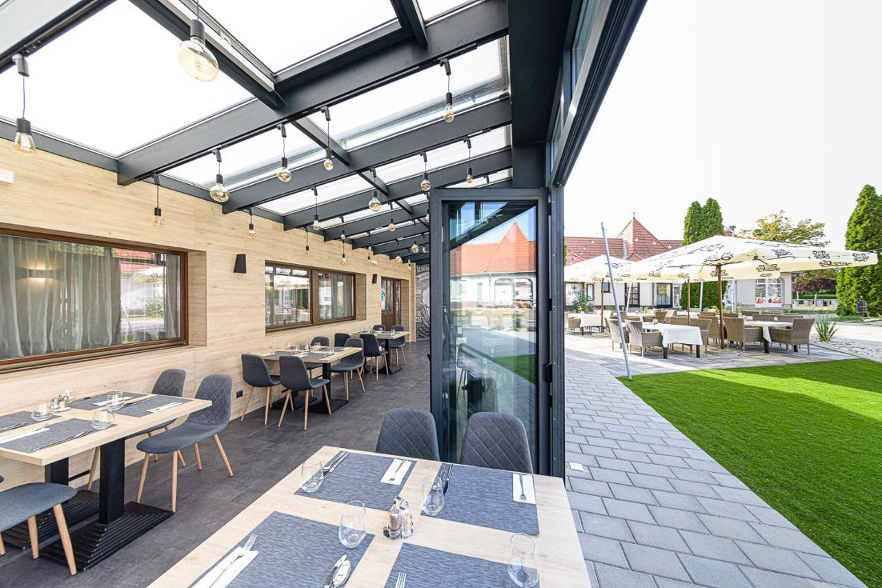 Kapuvár Jam Panzio酒店 外观 照片